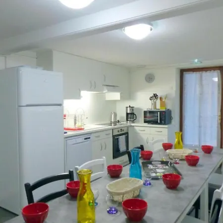 Holiday home Grand Gite Familial Avec Piscine Chauffee, Proche Foret Des Colettes Et Activites De Plein Air - Fr-1-489-477 Louroux-de-Bouble